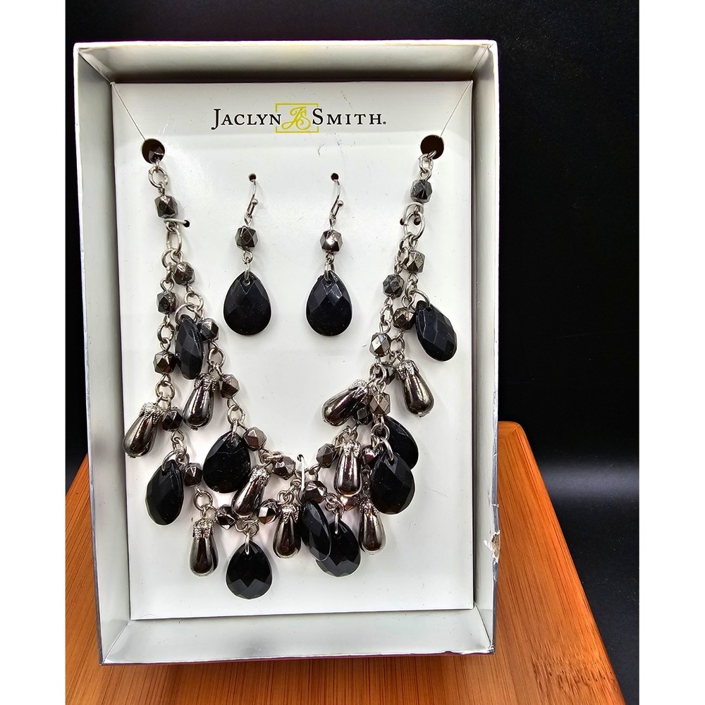 Jaclyn Smith Silver Tone Black Teardrop Necklace & Earrings Jewelry Set